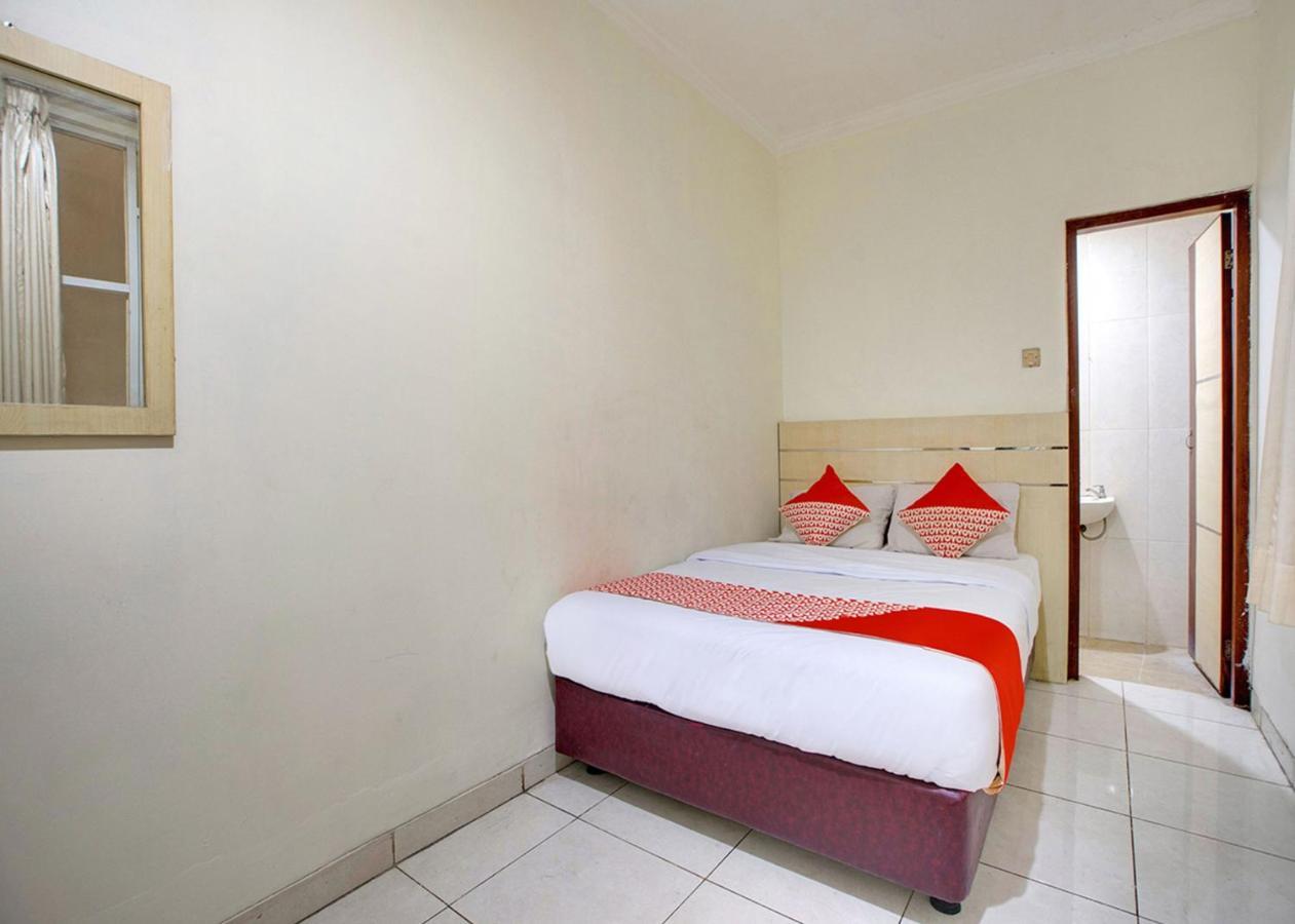 Oyo 2554 Hotel Arimbi Lama Dewi Sartika باندونج المظهر الخارجي الصورة