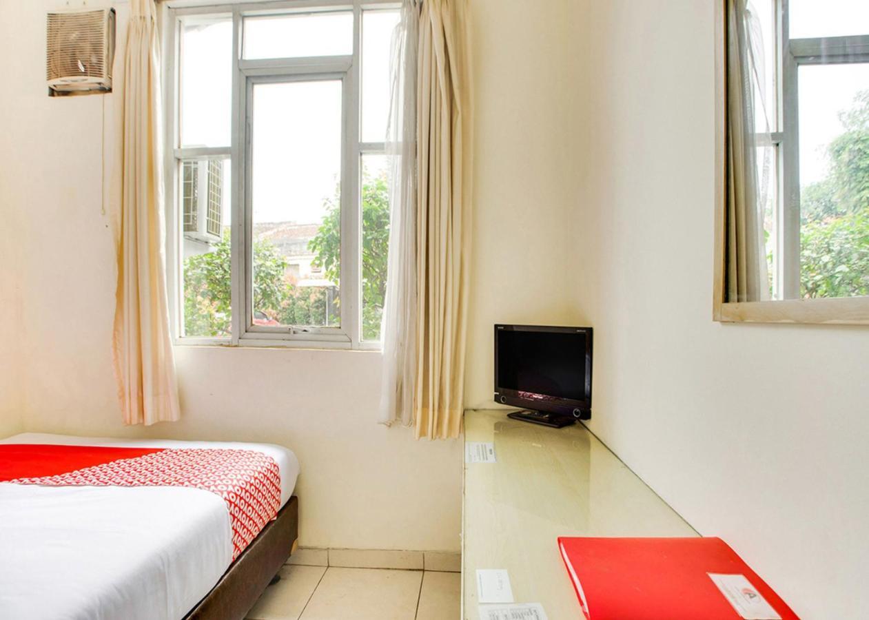Oyo 2554 Hotel Arimbi Lama Dewi Sartika باندونج المظهر الخارجي الصورة